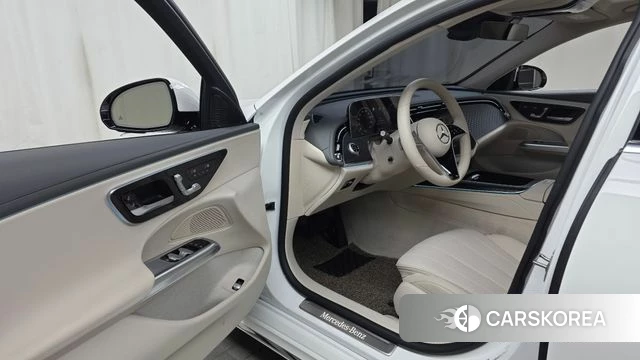 Mercedes-Benz E-Class W214 id 4719838 из Кореи 32