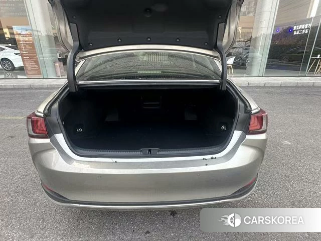 Lexus ES id 4238800 из Китая 11