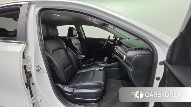 Kia Come New K3 id 3924891 из Кореи 20