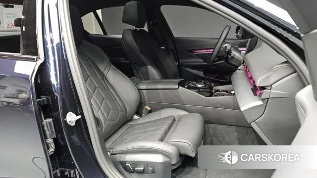 BMW 5 Series (G60) id 3512080 из Кореи 20