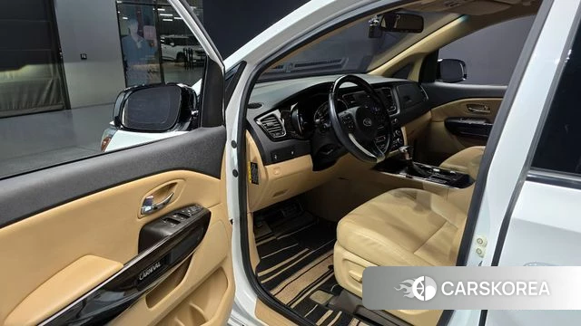 Kia The New Carnival id 4285948 из Кореи 32
