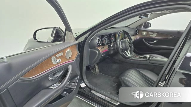 Mercedes-Benz E-Class W213 id 4647457 из Кореи 20