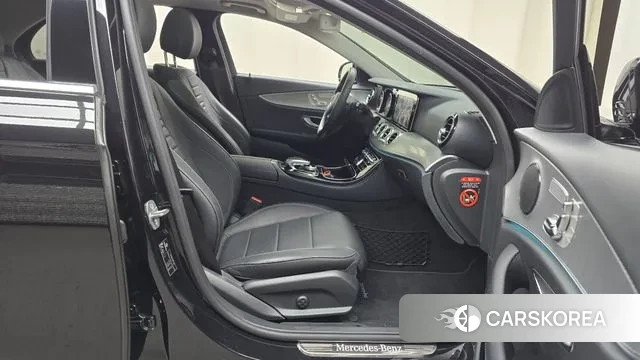 Mercedes-Benz E-Class W213 id 3004998 из Кореи 20