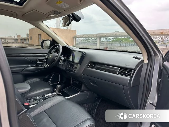 Mitsubishi  Outlander id 3857944 из Китая 14