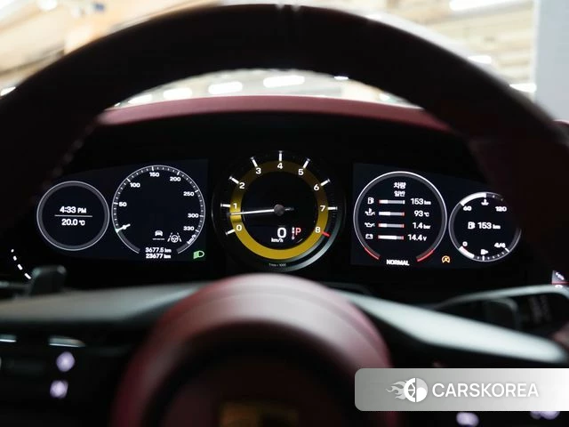 Porsche 911(992) id 3935964 из Кореи 20