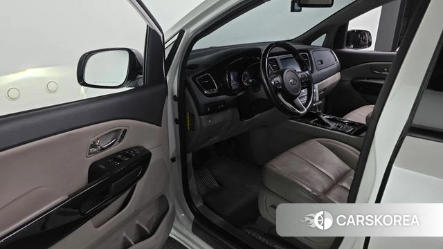 Kia The New Carnival id 4397559 из Кореи 20