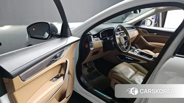 Jaguar F-PACE id 3759174 из Кореи 20