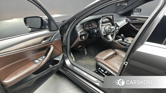 BMW 5 Series (G30) id 4356461 из Кореи 36