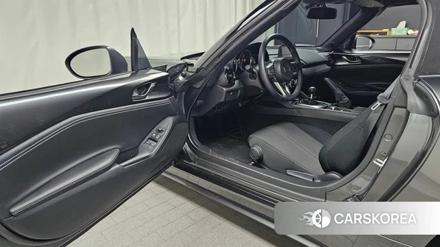 Mazda MX-5 MIATA id 4614306 из Кореи 31