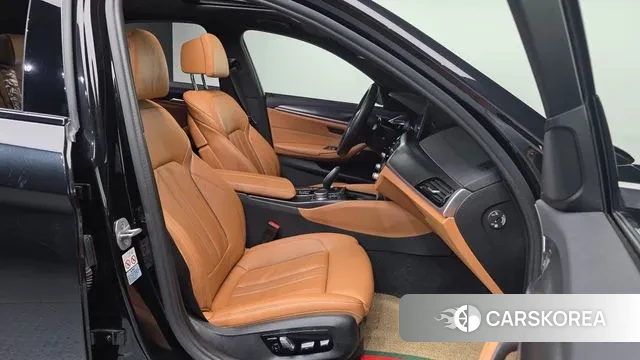 BMW 5 Series (G30) id 3606830 из Кореи 20