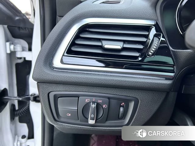 BMW 1 series id 4278424 из Китая 30