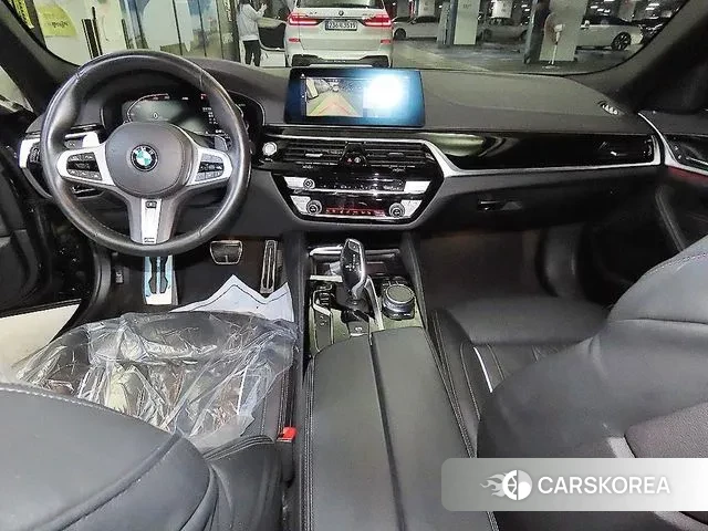 BMW 5 Series (G30) id 3422777 из Кореи 20