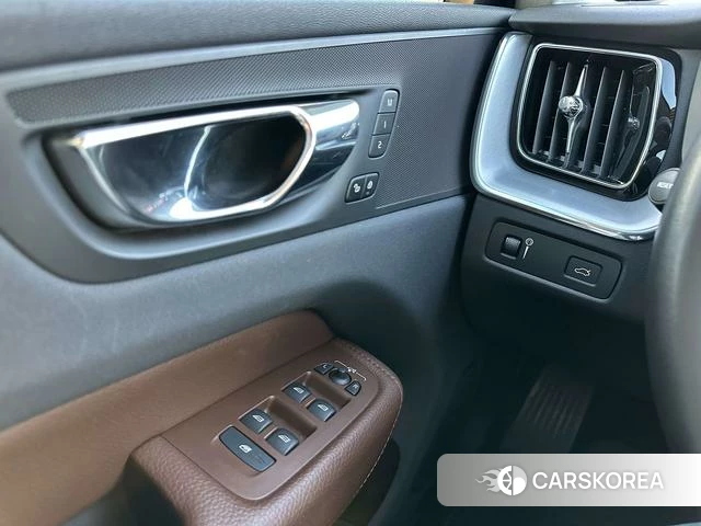 Volvo XC60 id 4208427 из Китая 28