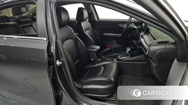 Kia Come New K3 id 3568465 из Кореи 20