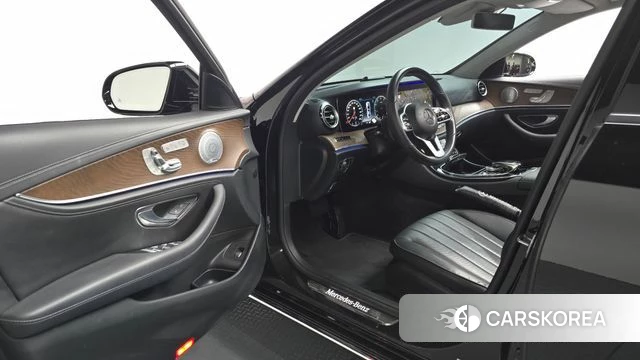 Mercedes-Benz E-Class W213 id 4179952 из Кореи 21