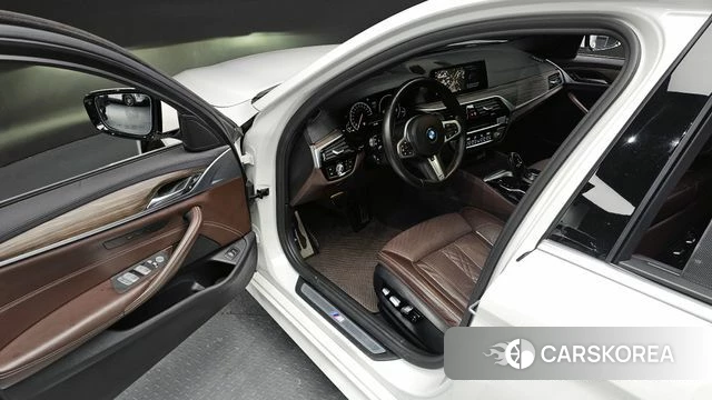 BMW 5 Series (G30) id 4356592 из Кореи 20