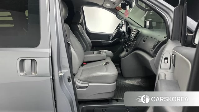 Hyundai The New Grand Starex id 3936341 из Кореи 20