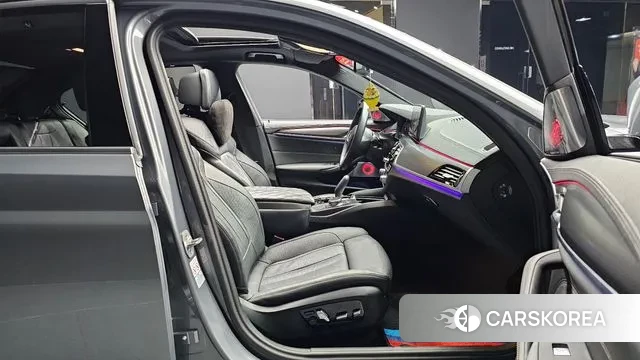 BMW 5 Series (G30) id 3410854 из Кореи 20