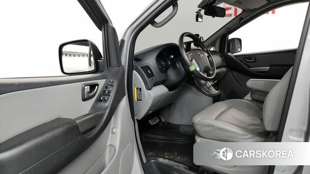 Hyundai The New Grand Starex id 4581798 из Кореи 20