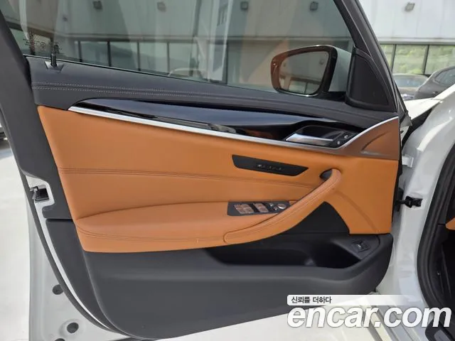 BMW 5 Series (G30) id 2669759 из Кореи 20