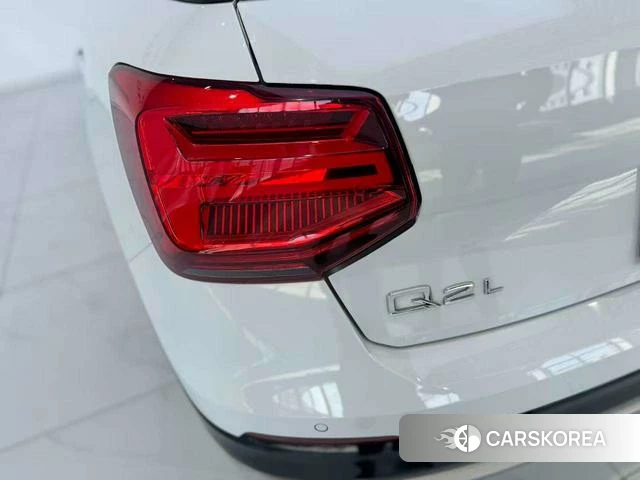 Audi Q2L id 4213943 из Китая 19