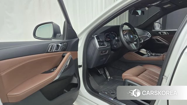 BMW X6 (G06) id 4641432 из Кореи 32