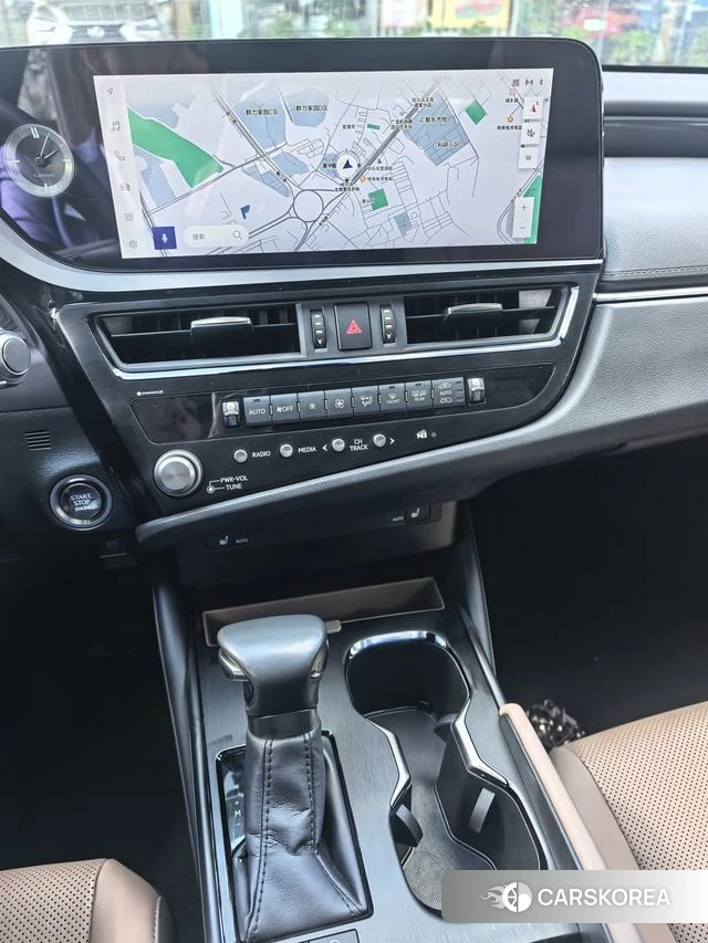 Lexus ES id 4301751 из Китая 12