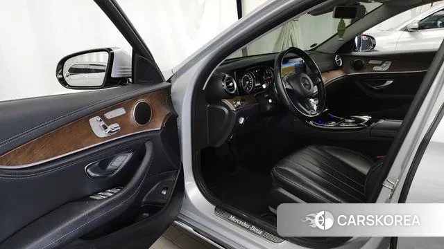 Mercedes-Benz E-Class W213 id 3188601 из Кореи 20