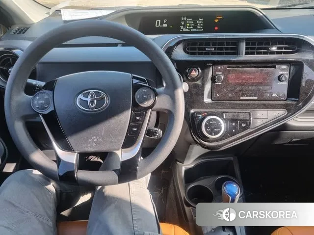 Toyota Prius C id 3505388 из Кореи 18