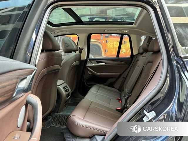 BMW X3 id 4290246 из Китая 17