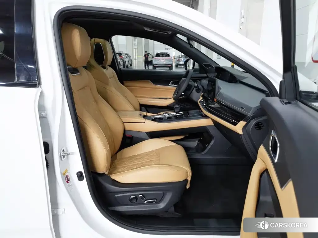 Chang'an Changan UNI-K id 4553935 из Китая 24