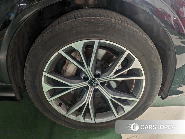 Audi Q8 id 4300469 из Китая 22
