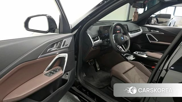 BMW iX1 (U11) id 4322124 из Кореи 33