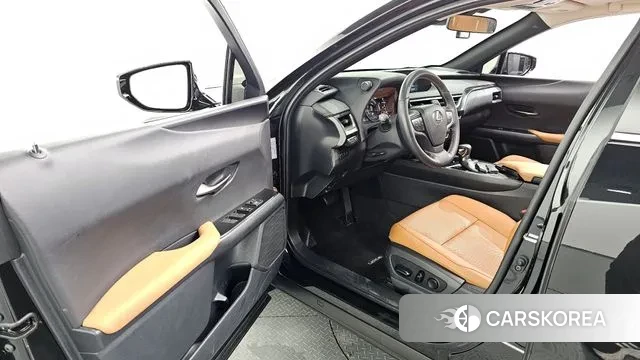 Lexus UX250h id 3055372 из Кореи 20