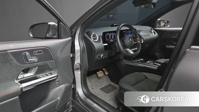 Mercedes-Benz GLA - Class H247 id 4505651 из Кореи 32