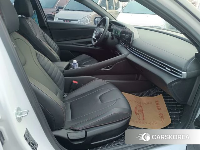 Hyundai Elantra id 4359596 из Китая 22