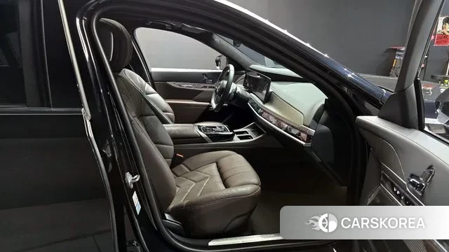 BMW 7 Series (G70) id 3544945 из Кореи 20