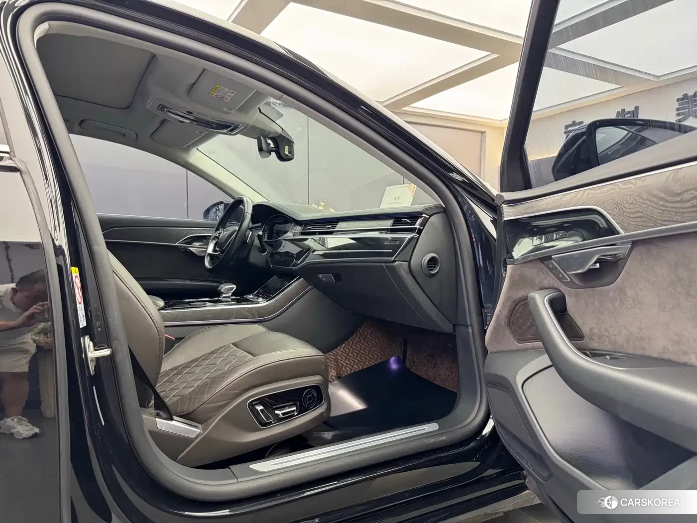 Audi A8 id 4583818 из Китая 14