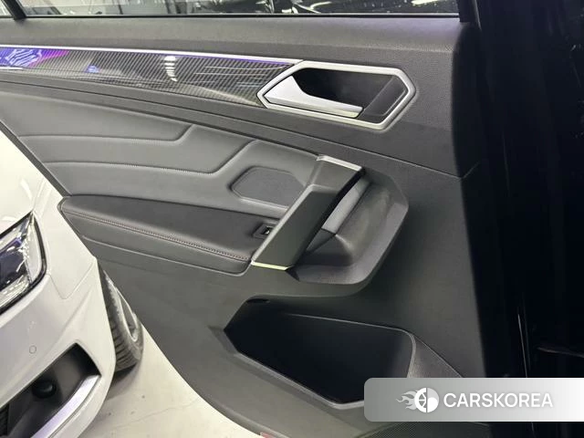 Volkswagen Tiguan L id 4276959 из Китая 13