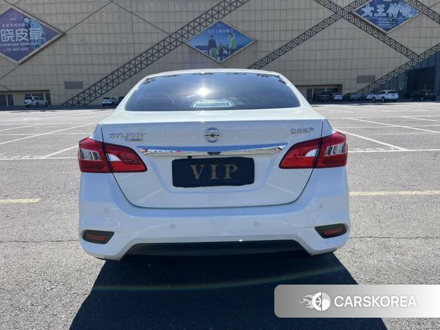 Nissan Xuan Yi id 4207978 из Китая 13