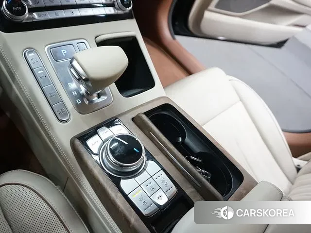 Genesis G90 id 2329878 из Кореи 20