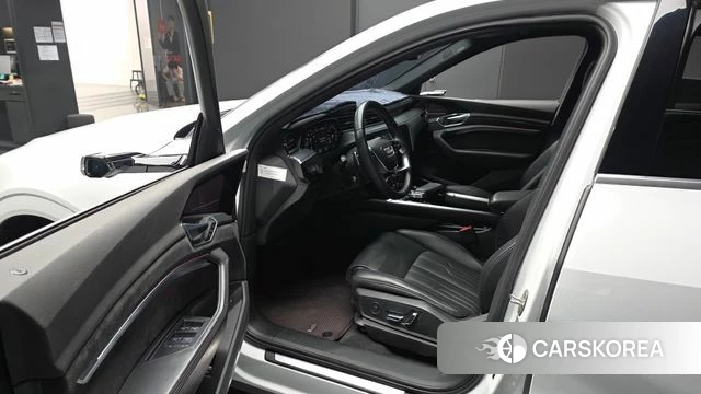 Audi e-Tron id 4476737 из Кореи 20