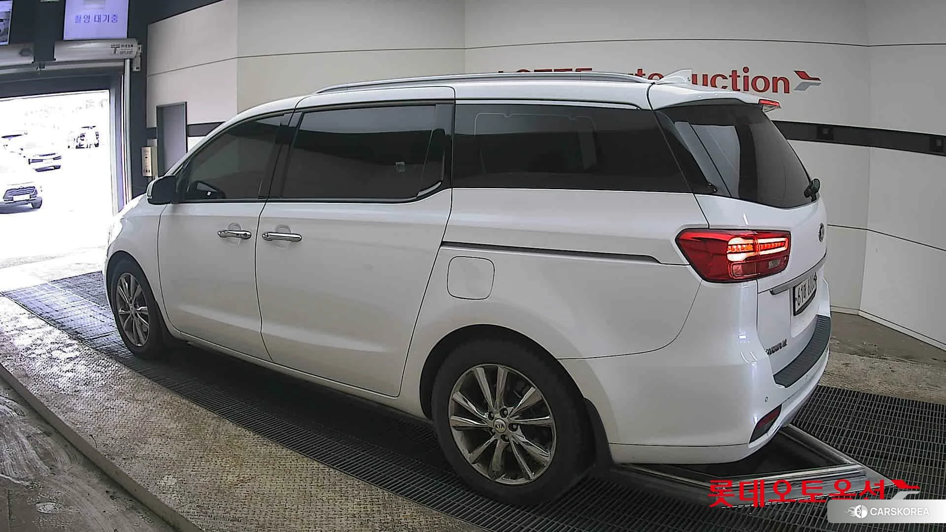 Kia Carnival id 3869437 из Кореи 37