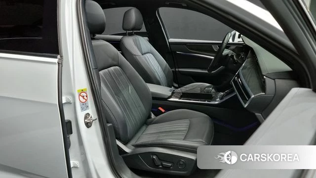 Audi A6 (C8) id 3833842 из Кореи 20