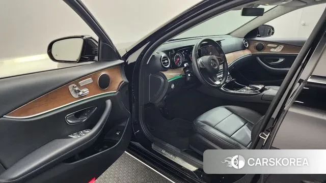 Mercedes-Benz E-Class W213 id 3656952 из Кореи 20