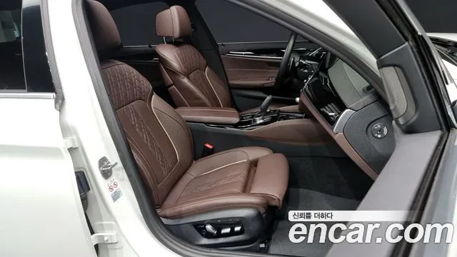 BMW 5 Series (G30) id 2675403 из Кореи 20