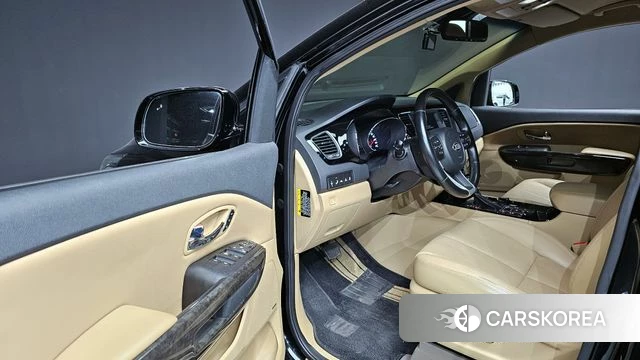 Kia The New Carnival id 4403422 из Кореи 20