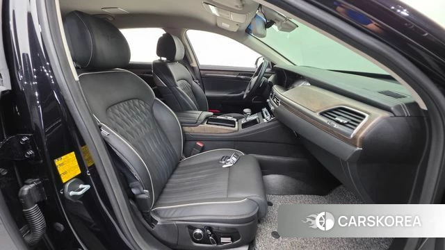 Genesis G90 id 4573949 из Кореи 33