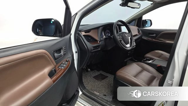Toyota Sienna id 4765308 из Кореи 35