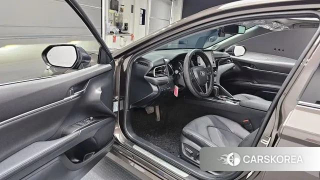 Toyota Camry (XV70) id 3634337 из Кореи 20